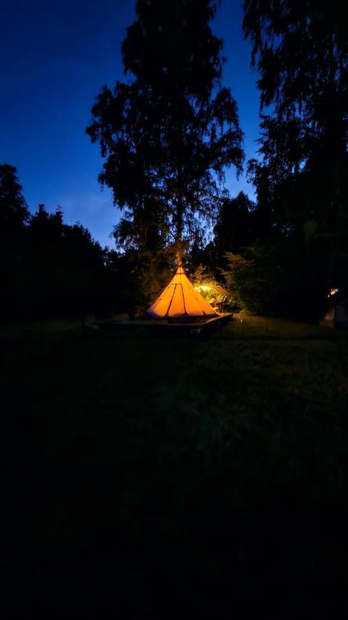 Glamping Fluffy Horns - Glempings Pukainie Ragi Hotel Plienciems Ngoại thất bức ảnh