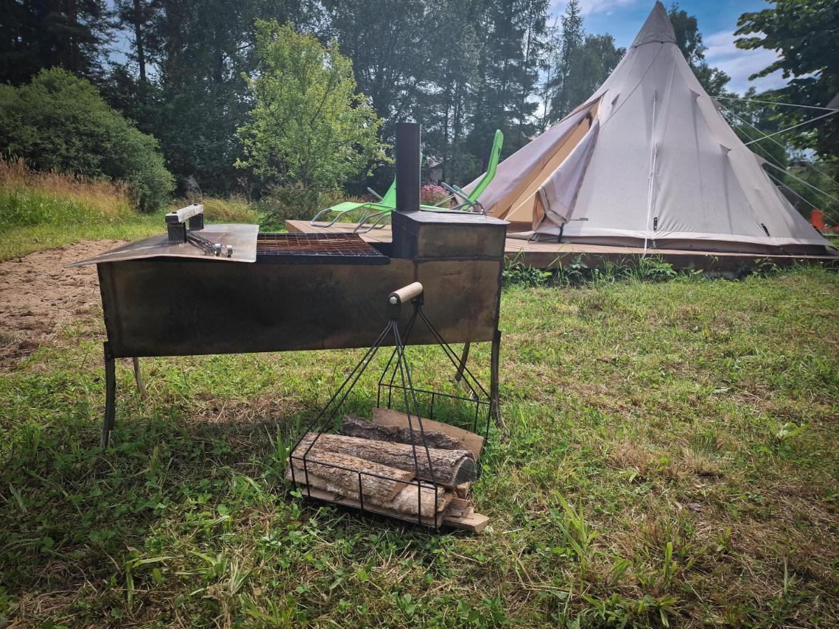 Glamping Fluffy Horns - Glempings Pukainie Ragi Hotel Plienciems Ngoại thất bức ảnh